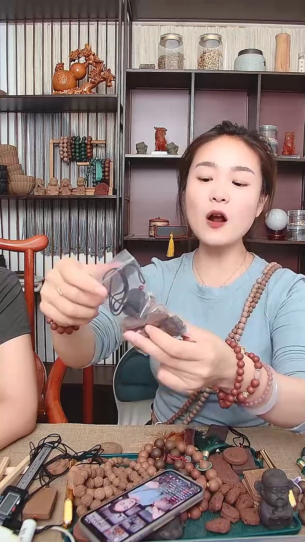 木盲盒牌子一包拍一发十