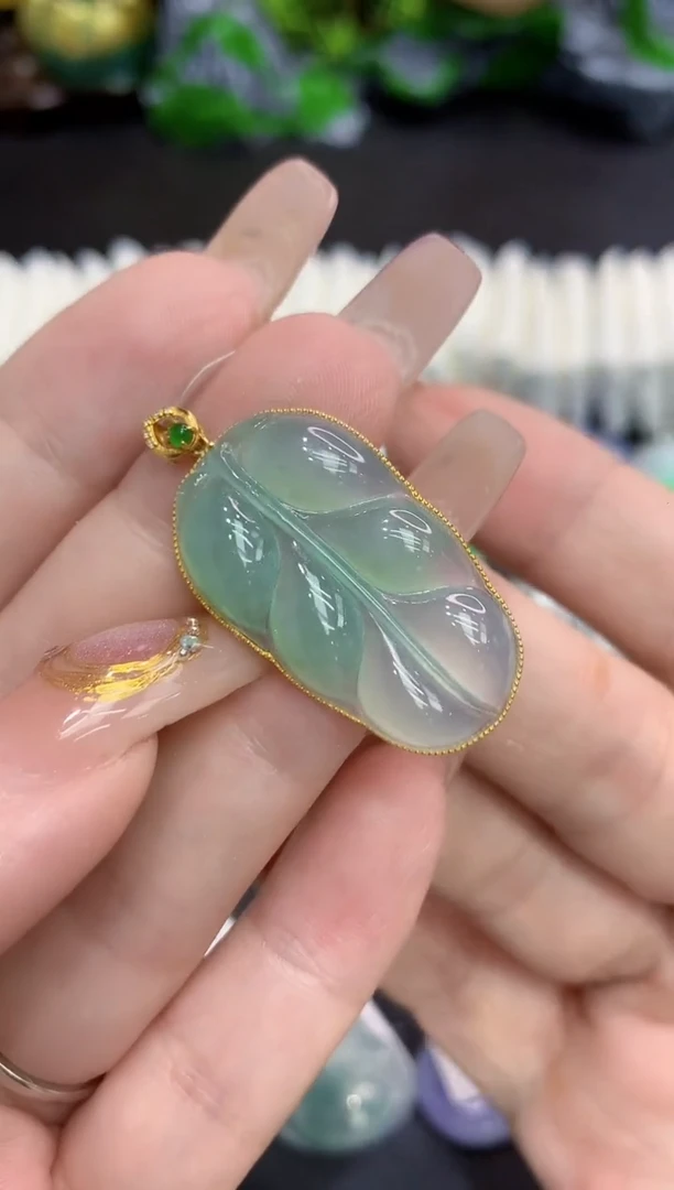 翡翠18K金镶嵌吊坠(不含链)1111