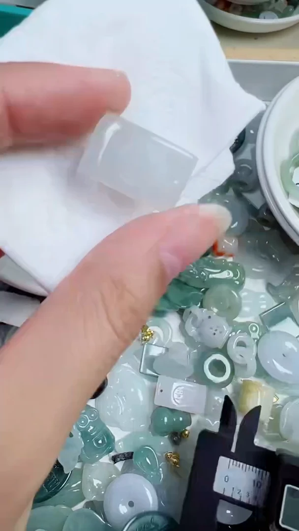 散珠翡翠186号链接，A货翡翠