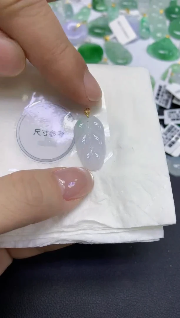 颈饰18K金镶嵌翡翠天然缅甸翡翠A货百元以上9元证书费自理