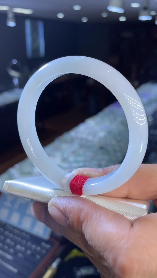 未镶嵌手镯翡翠正圈