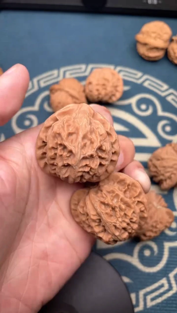 文玩核桃吊坠宫灯全品保40