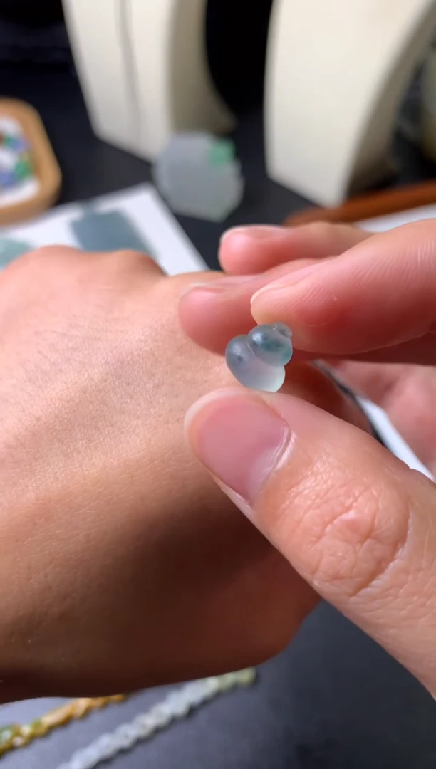 未镶嵌定制翡翠翡翠