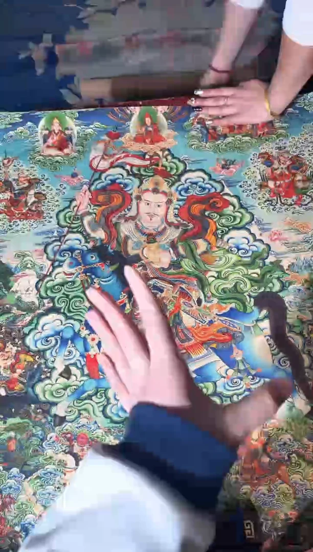 卷轴画龙妹的唐卡tk16