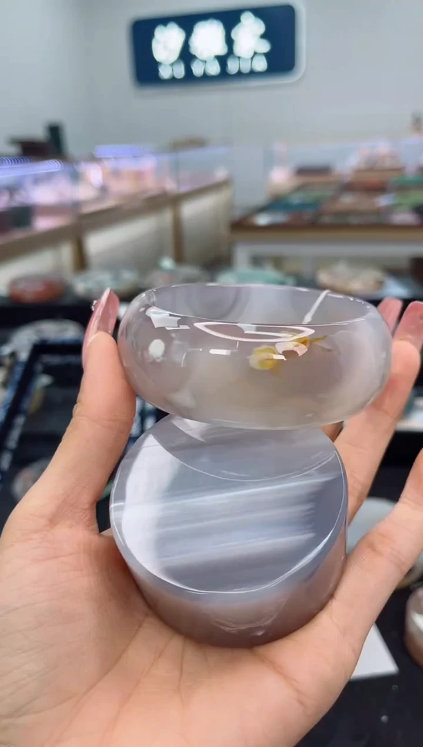 石英质玉手镯未镶嵌61圈口（赠品镯心）677085