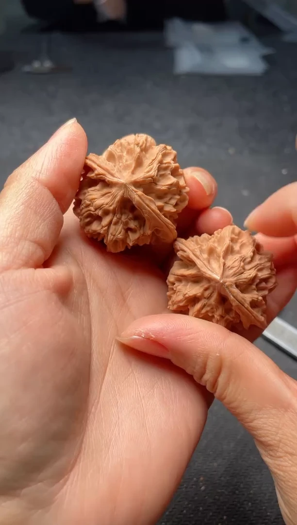 把件文玩核桃w154  帝王 40尺