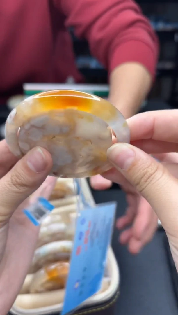 【闪购商品】石英质玉手镯未镶嵌696（56圈赠送镯心）