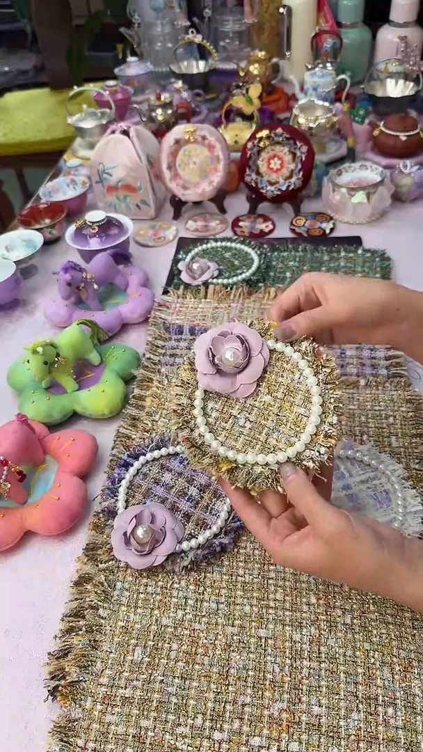 32蓝金小香风杯垫