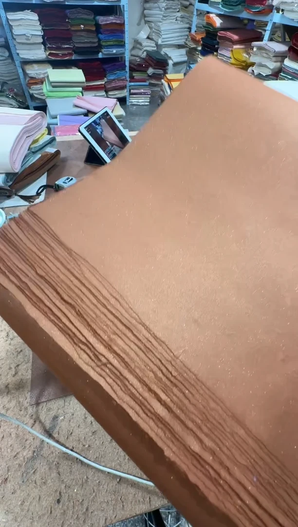 34*138 金砂岁笺褚皮真金50张