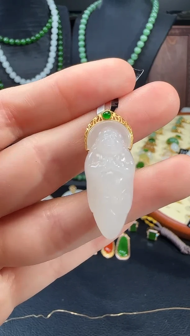 和田玉18K金镶嵌吊坠(不含链)1