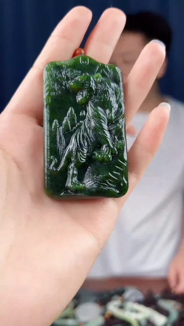 未镶嵌和田玉挂件亮拍一发一，多样性发货