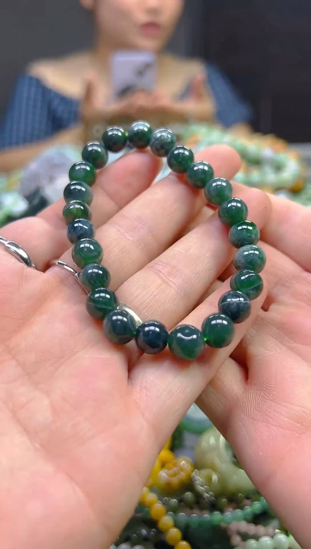 翡翠未镶嵌颈饰8mm/C/翡翠A货,一件也是批发价