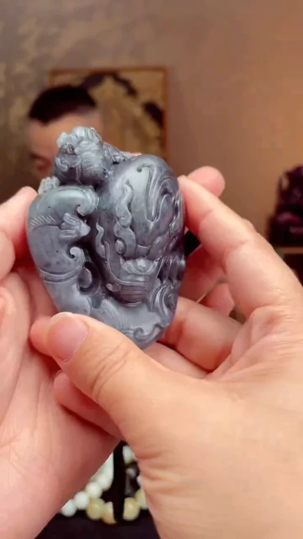 和田玉未镶嵌把件貔貅
