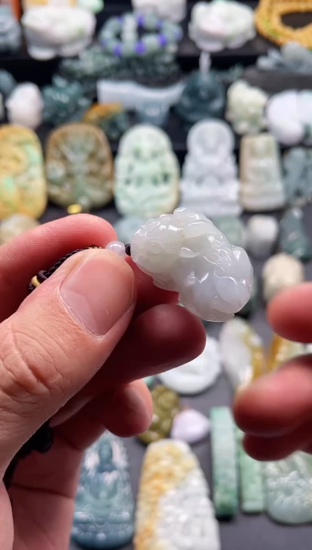 颈饰未镶嵌翡翠32  天然翡翠a货  貔貅