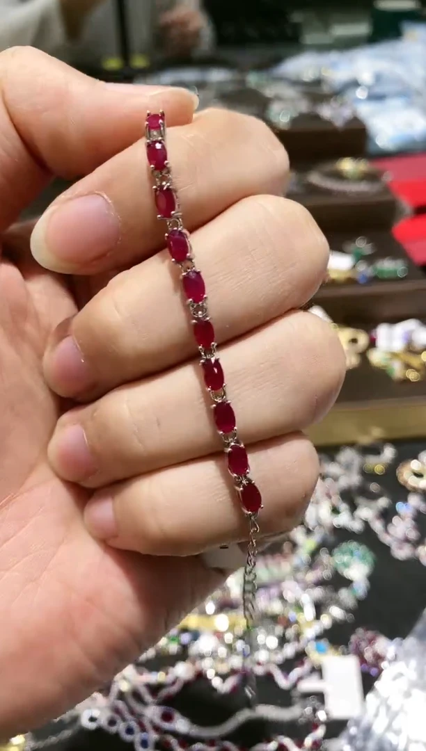 【闪购商品】红宝石手链银S925镶嵌手链