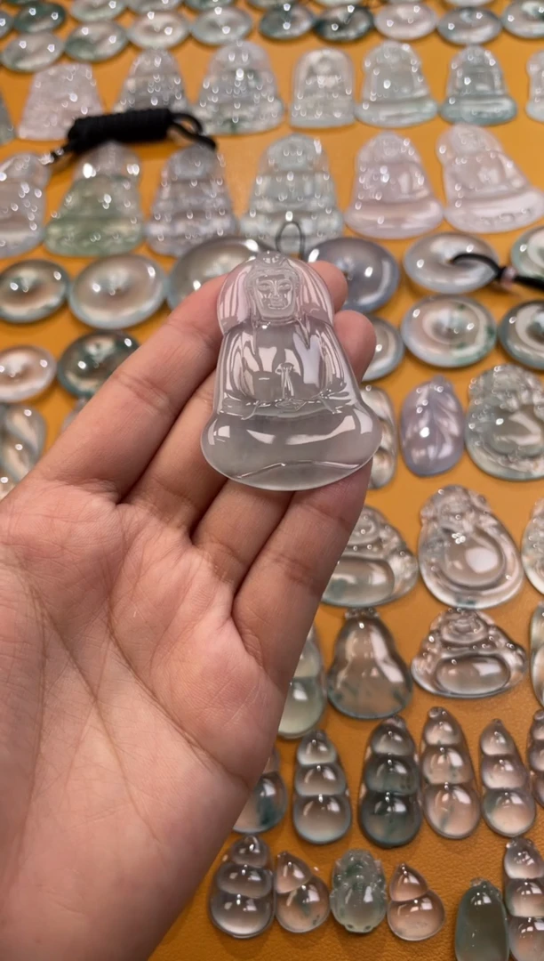 【闪购商品】翡翠吊坠(不含链)未镶嵌观音