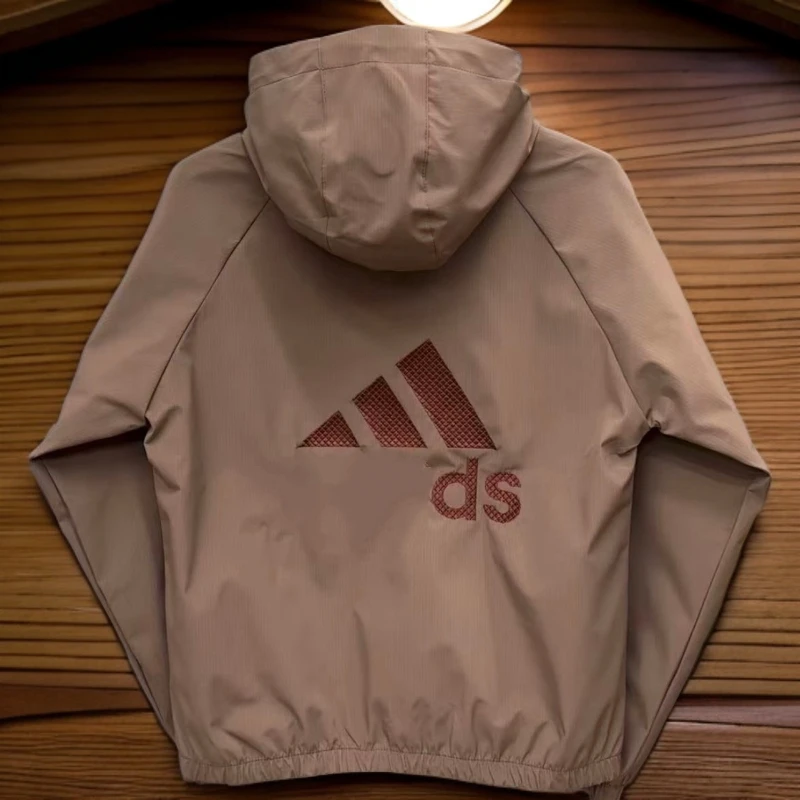 809秋季新款高品质重工刺绣冲锋衣百搭潮流连帽夹克外套