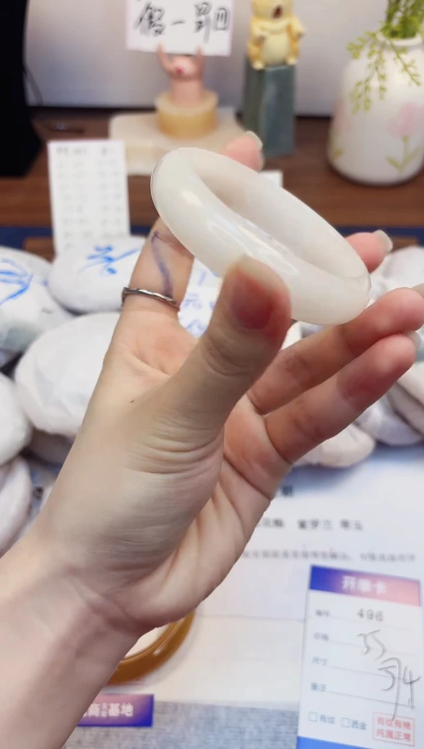 【闪购商品】石英质玉手镯未镶嵌496-财气镯-圈口57