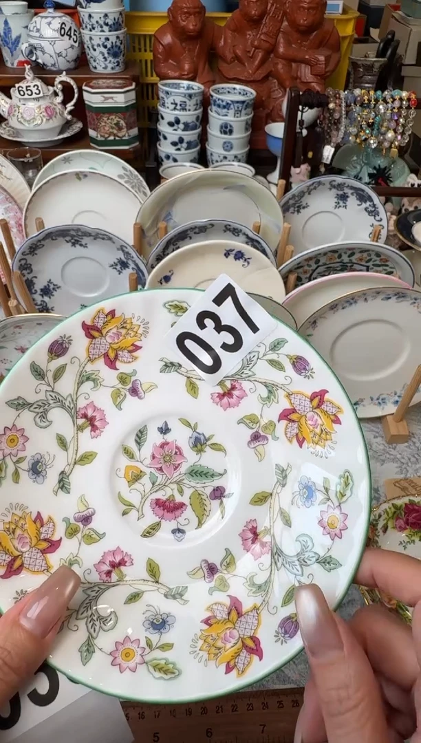 瓷片嗯**在 嗯，不在