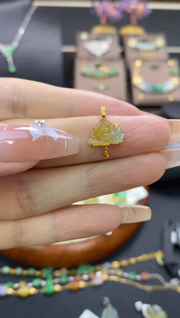 【闪购商品】翡翠颈饰18K金镶嵌净货15885