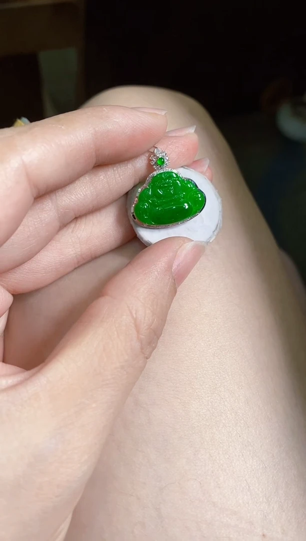 定制翡翠18K金镶嵌佛