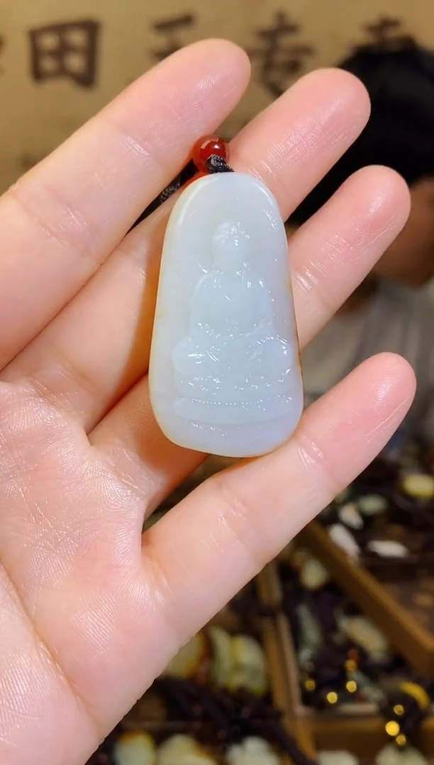 和田玉未镶嵌颈饰1