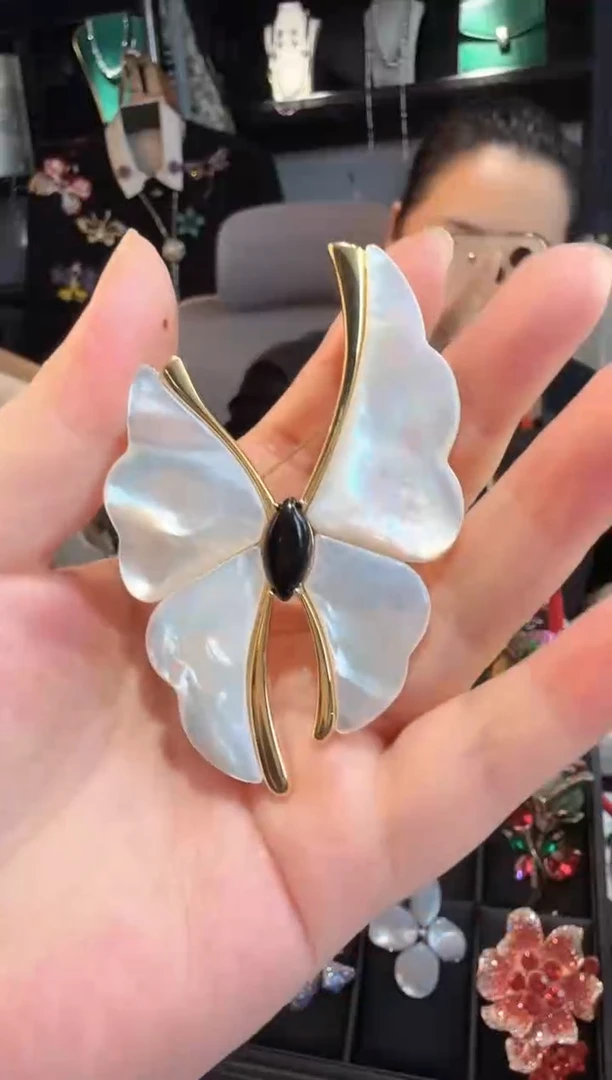 仿水晶铜合金高货 妖姬蝴蝶