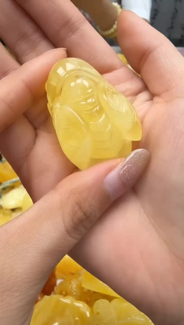 裸石琥珀未镶嵌如图