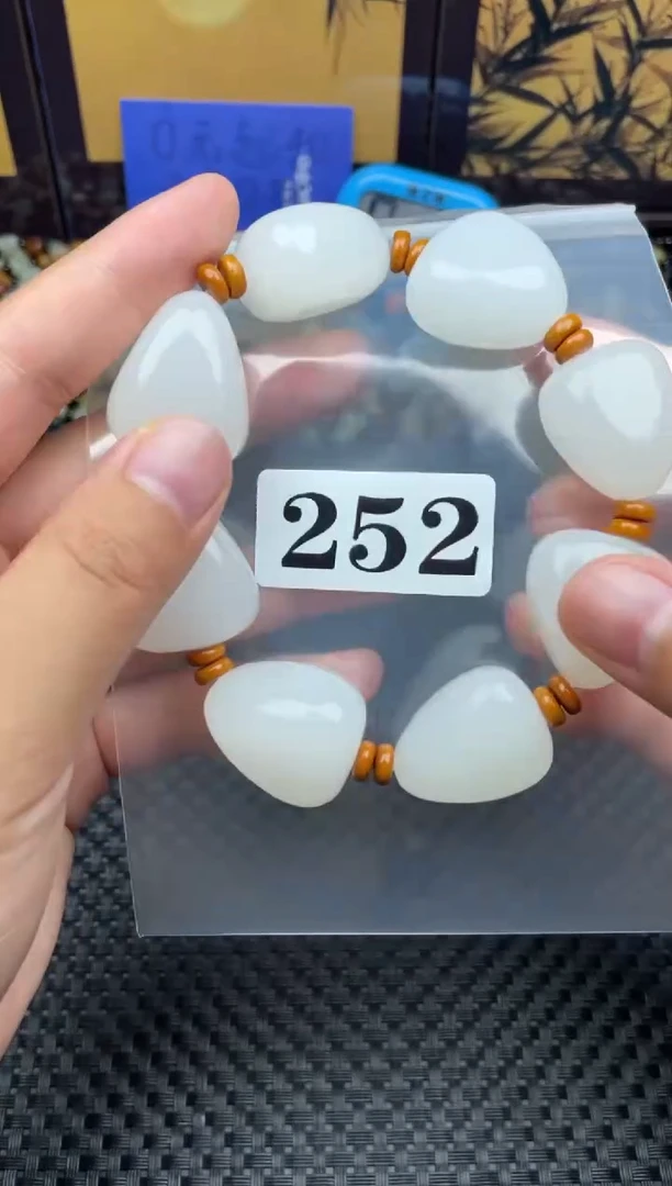 未镶嵌和田玉珠宝半成品老*哥和田玉