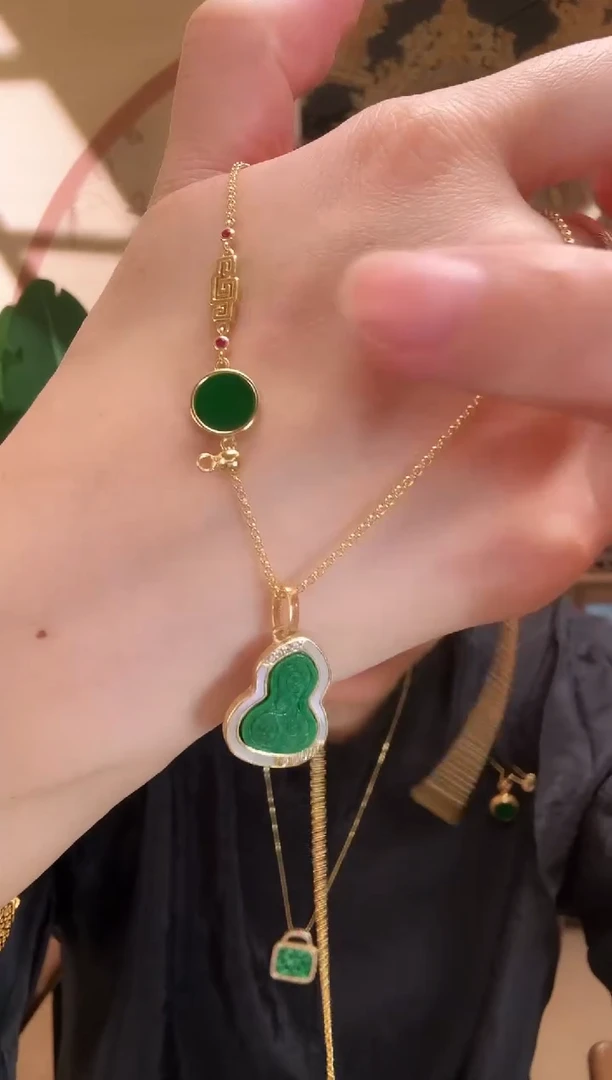 颈饰银S925镶嵌翡翠吊坠