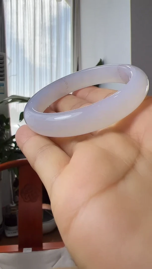 手镯玛瑙/玉髓未镶嵌玉髓手镯白月光