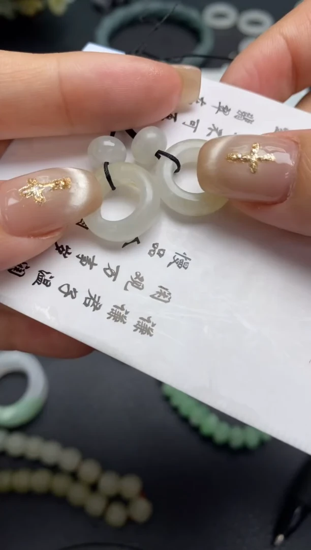 未镶嵌定制翡翠翡翠毛货~