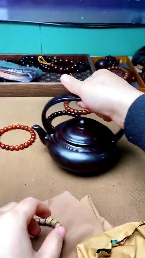 【闪购商品】檀香紫檀（小叶紫檀）提梁壶