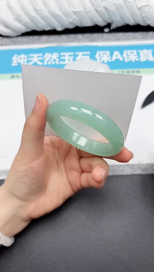 未镶嵌手镯石英质玉108-5354