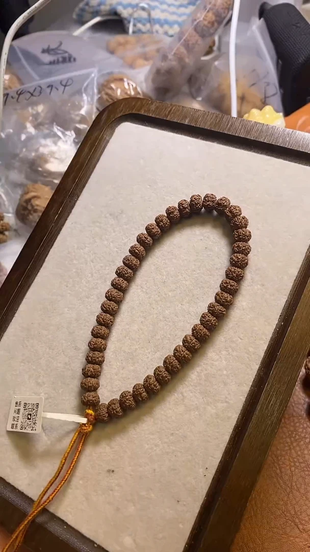 金刚菩提手串超头平细，8.5尺寸