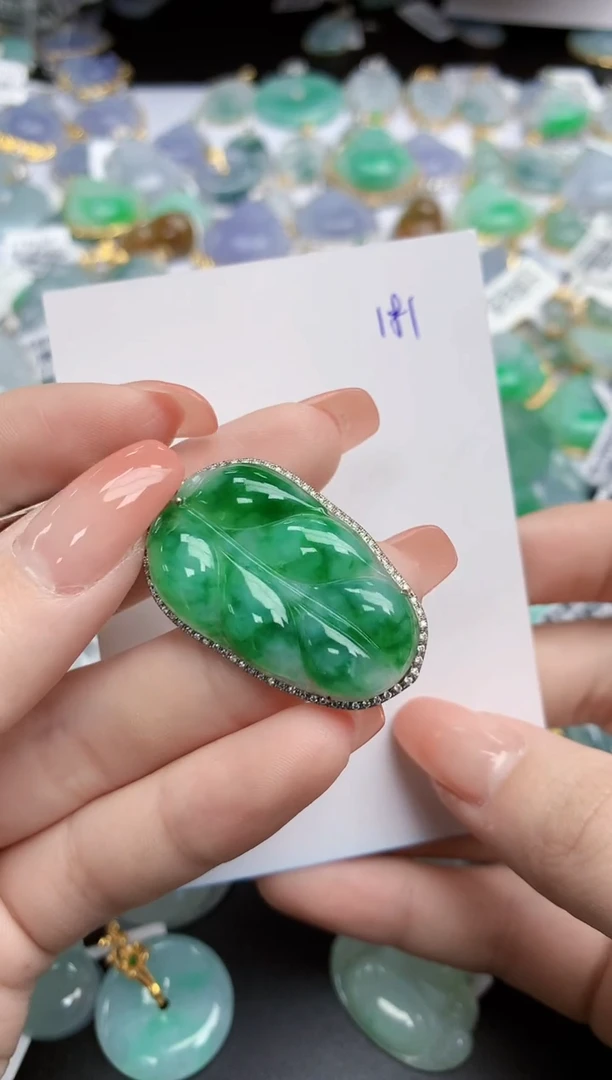 【闪购商品】翡翠颈饰18K金镶嵌天然缅甸翡翠A货