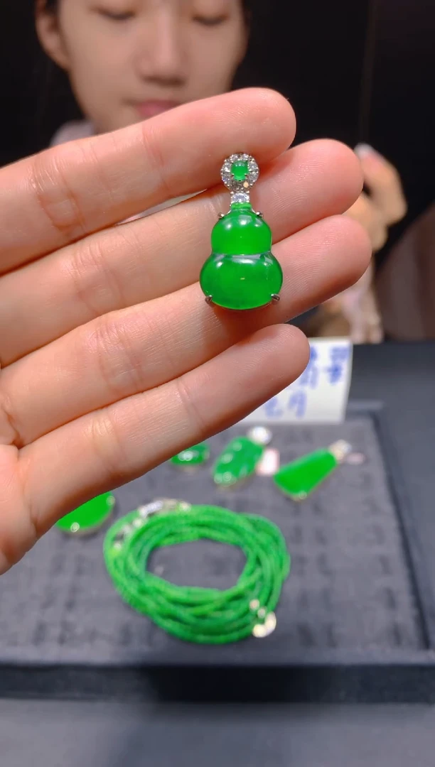 未镶嵌定制翡翠60多样性发货（发其一）