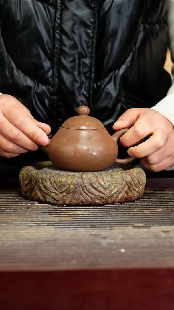 宜兴原矿紫砂壶茶壶宜兴原矿紫砂壶茶壶180C