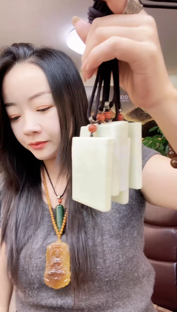未镶嵌蛇纹石玉吊坠多样性随机发一