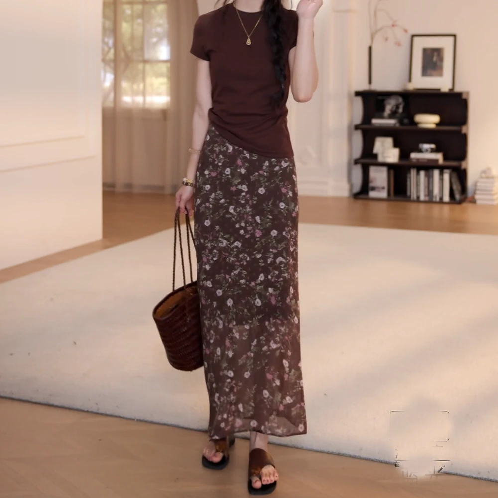 夏季纯色经典短袖T恤+松紧腰碎花长裙半身裙套装女LK2503678-1