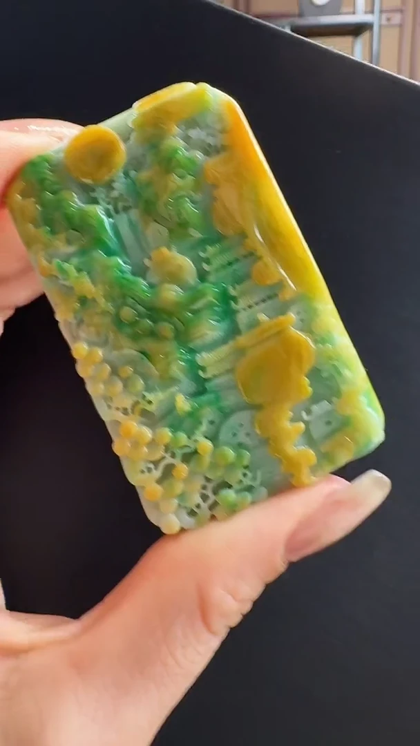 颈饰未镶嵌翡翠山水