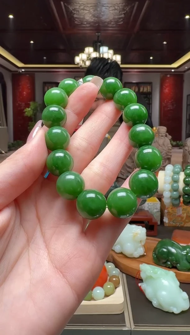 未镶嵌和田玉挂件by