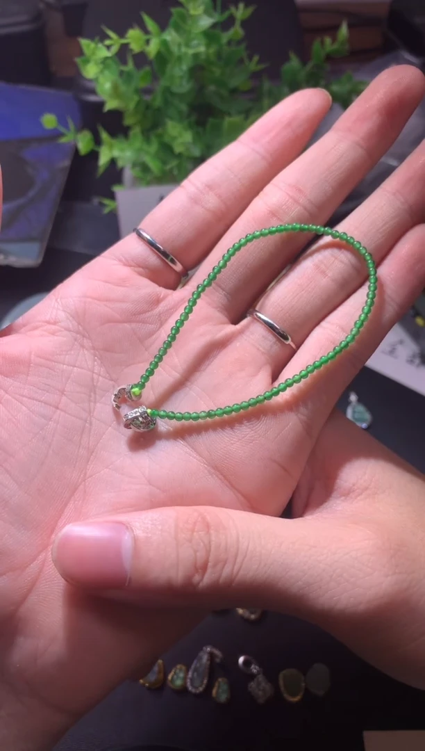 颈饰未镶嵌翡翠某***п1