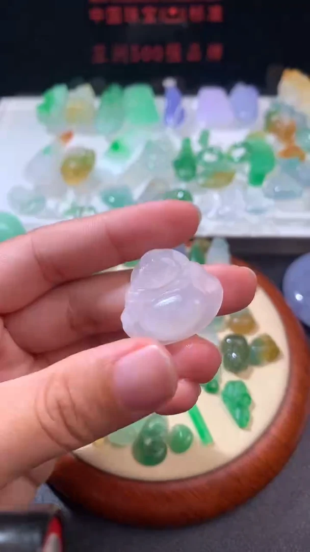 未镶嵌定制翡翠