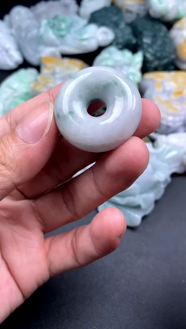 吊坠(不含链)未镶嵌翡翠1