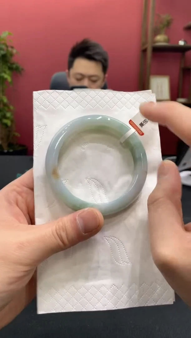 【闪购商品】翡翠手镯未镶嵌00002071