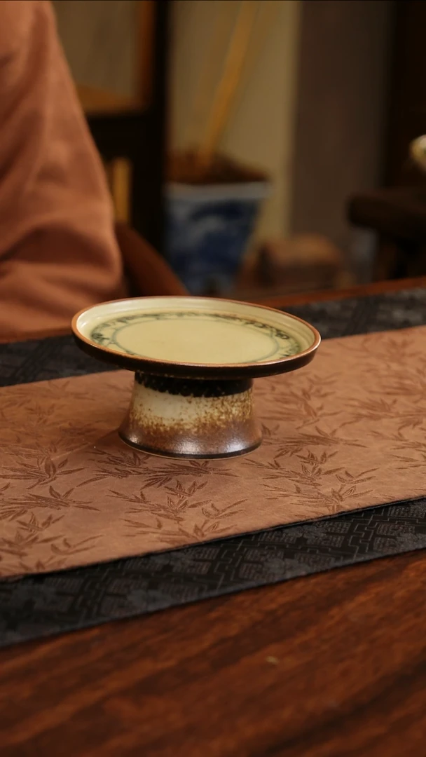 【闪购商品】杯子茗片集边角纹高足果盘