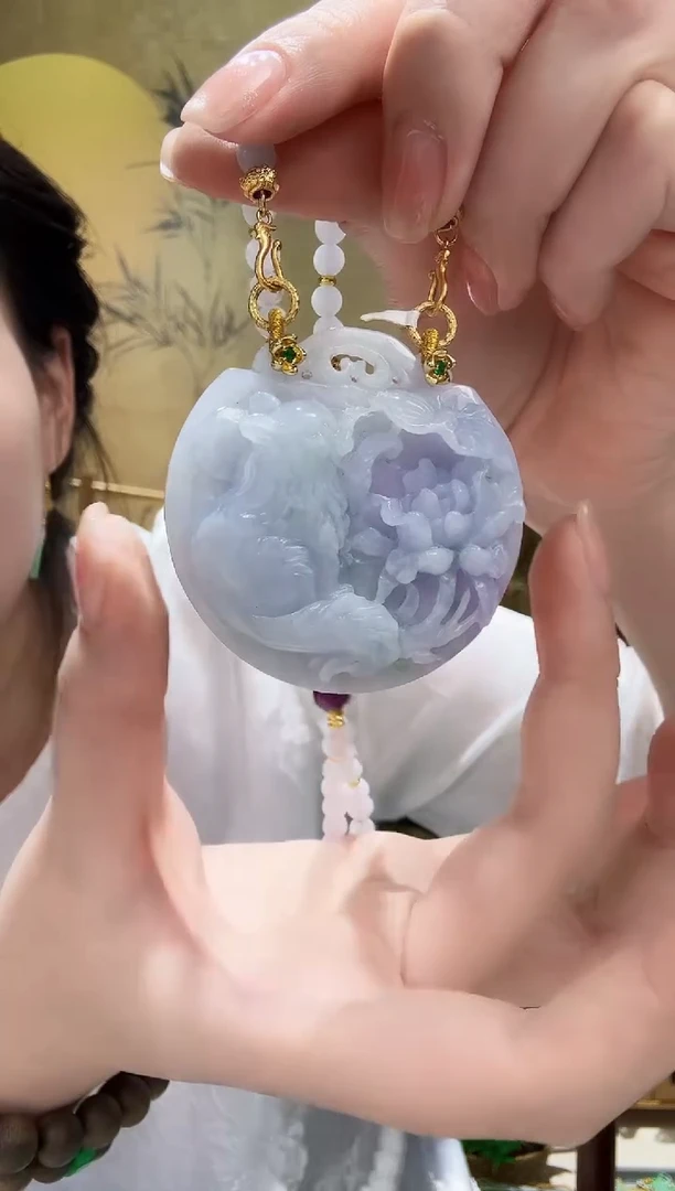 颈饰未镶嵌翡翠吊坠