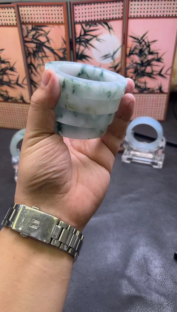 未镶嵌手镯定制翡翠?****?手镯定制