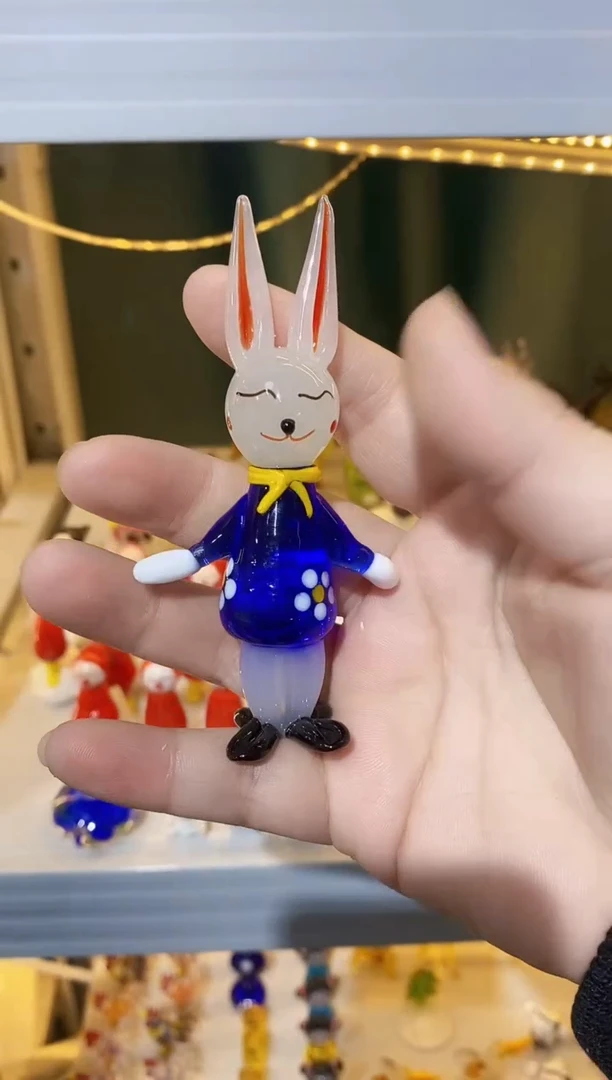 【闪购商品】琉璃手工艺品蓝衣服兔子